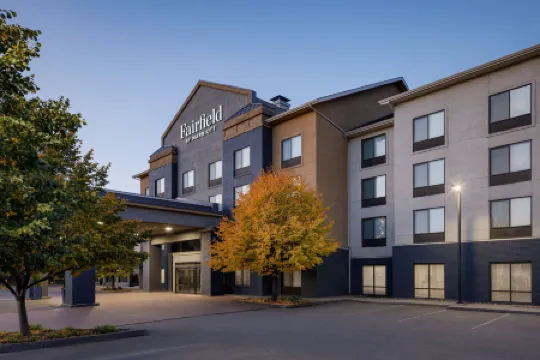 Fairfield Inn & Suites Kelowna