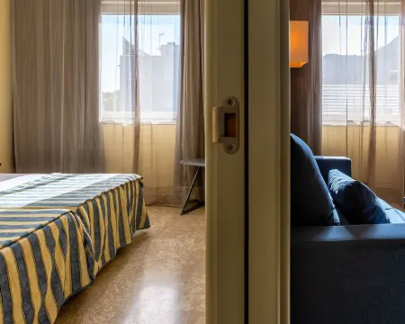 Apartamentos Vértice Sevilla Aljarafe Hoteles en Bormujos