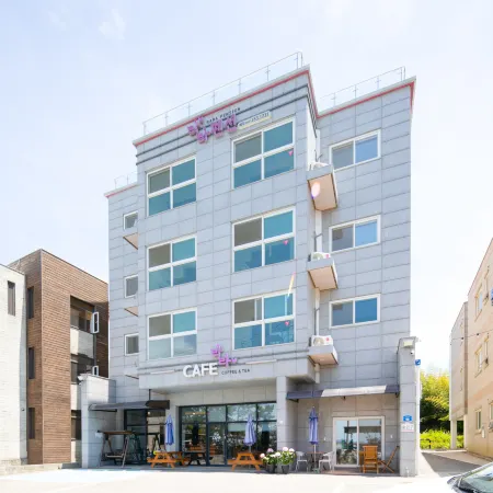 Muan Lara Pension