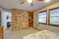 Harpers Ferry Cabin - Walk to Private Lake! - Lemmikkieläimet sallittu