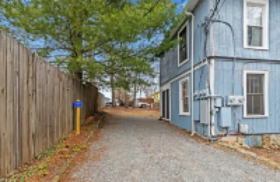 Suite 2, Quick Stroll to Downtown Black Mountain