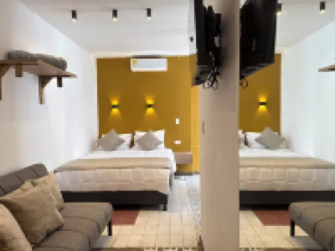 本地佩尼翁民宿酒店