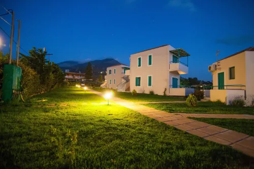 Kyparissia Blue Boutique Hotel - Beach