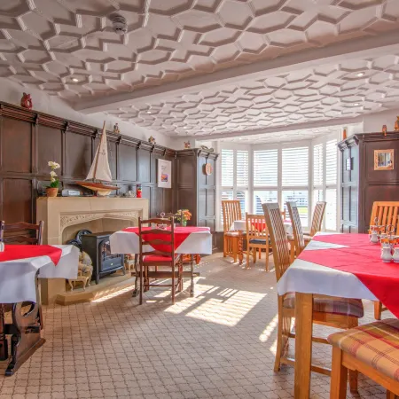 Potters Mooring Hotel