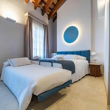 Hotel San Lorenzo Catedral Отели рядом с достопримечательностью «Музей изящных искусств Валенсии»