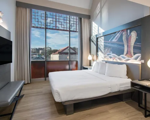 Best Western Plus Dragon Gate Inn Hotels near Olvera Street