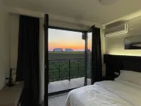 KIMMIY Hotel Hotels in Surcin