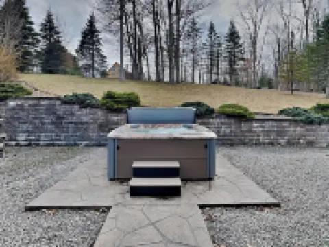 The Old World Chalet by Taylor Made Deep Creek