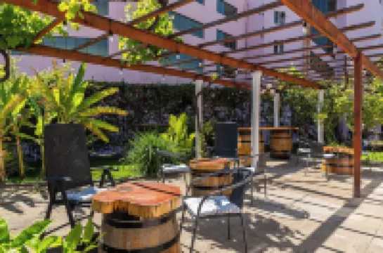 AYCA La Flora精品飯店 住宿飯店