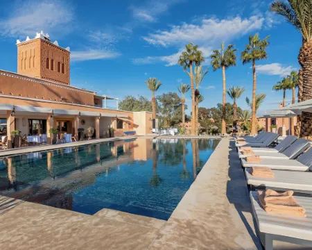 肯茲阿霍酒店 瓦爾扎扎特酒店