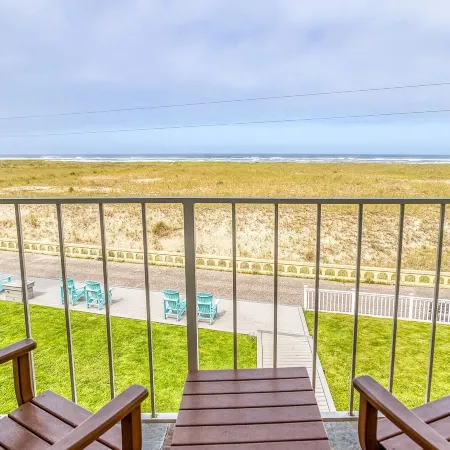 Inn of the Four Winds Seaside Oceanfront