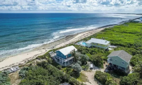 Conch Quest - Right on the Beach and Beautiful Atlantic Ocean โรงแรมใน