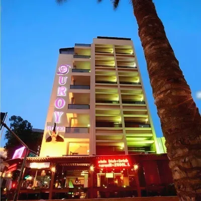 فندق لو دوروي Hotels near بيروت لونا بارك