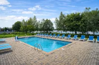 Lakeside Inn - Uima-altaat