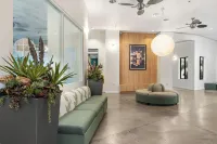 Little Italy Inn - Limited Service Apart Hotel