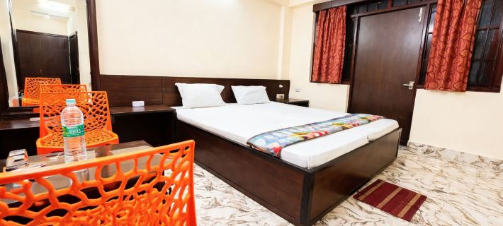 Hotel Arya Palace Hotels in Puri