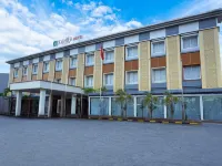Zahra Syariah Hotel Kendari Hotels in Mandonga