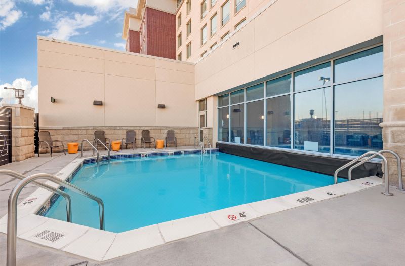 Drury Inn & Suites Colorado Springs Near the Air Force Academy photo 2