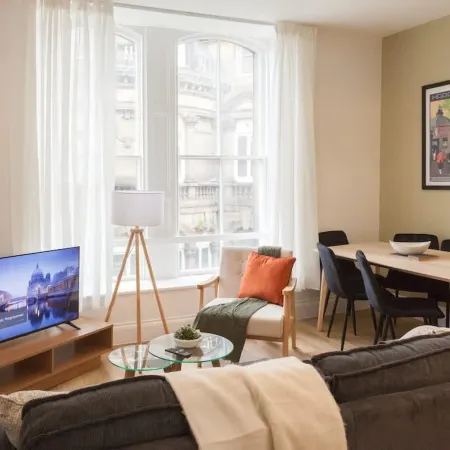 Bright 2-bed Flat - Harrogate Town Centre - 4 Bed