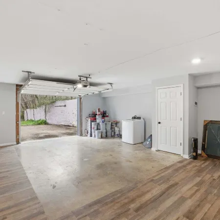 Modern Mcdonald Ranch Serene Wooded Escape 4 Bedroom Cottage
