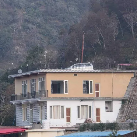 ShantiKunj Homestay Nearby Morni Hills Waterfall