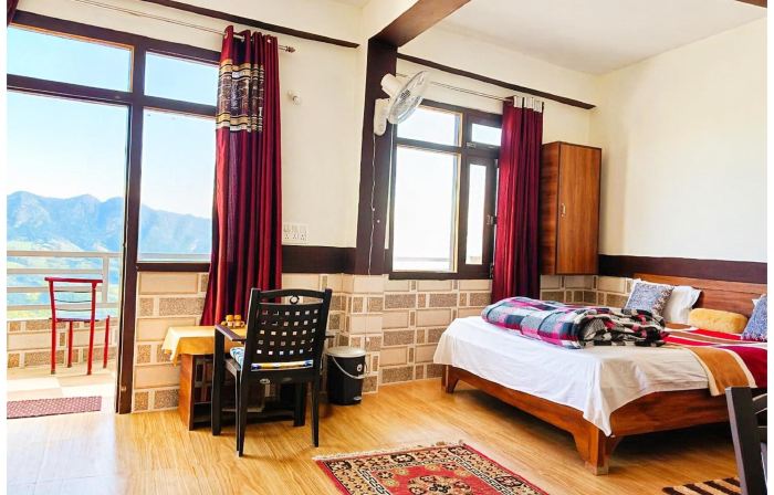 Goroomgo Himalaya Darshan Berinag