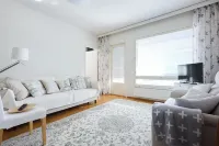 Bright 1BR Apt with Sauna & Balcony - Apartments