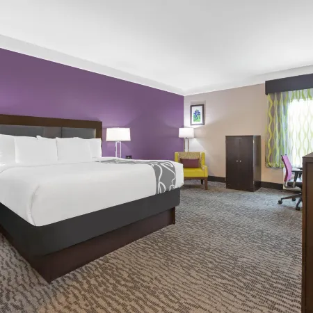 La Quinta Inn & Suites by Wyndham Pearland - Houston South