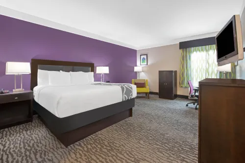 La Quinta Inn & Suites by Wyndham Pearland - Houston South