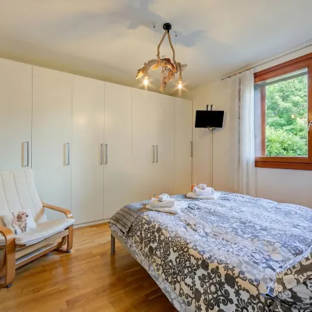 The Peace of the Lake - Happy Rentals