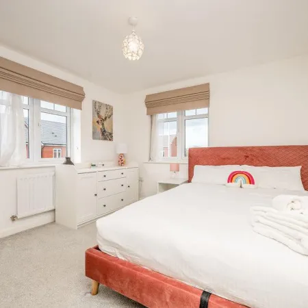 Leamington Spa Retreat - Garden - Parking - 5 mins