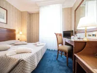 كواليتي هوتل نوفا دوموس Hotels near تريونفالي