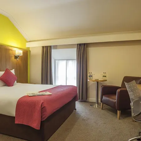 Skeffington Arms Hotel Отели рядом с достопримечательностью «Улица Шоп-стрит»