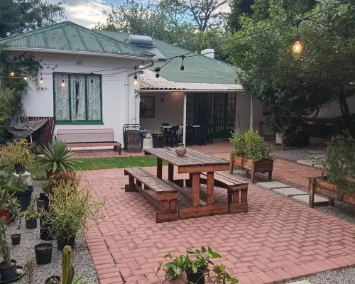 Jasmin cottage Brixton โรงแรมใกล้Radiopark Building