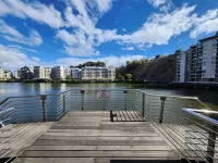 Tranquil Executive Apartment with Lake Views in Cape Town - 3-Star