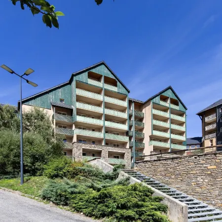 Central Renovated Stay for Four Отели в г. Жерм