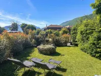 Villa 200 m from Lake Annecy with terrace and parking Hotels in Sevrier
