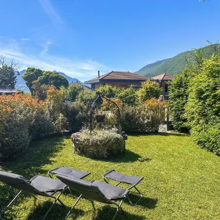 Villa 200 m from Lake Annecy with terrace and parking