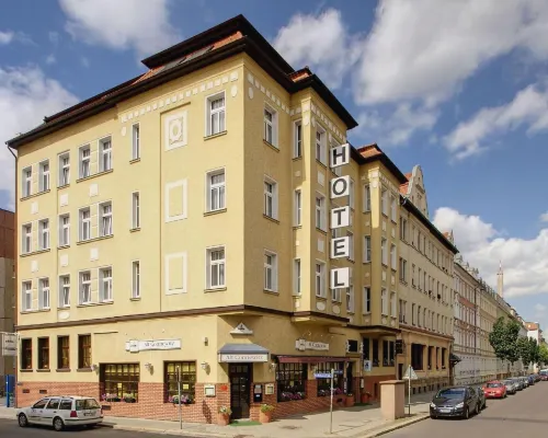 Hotel Alt-Connewitz Hotels near Süd