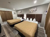 Perth Plaza Inn & Suites - Motels