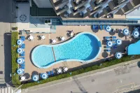 Hotel Concord - Pools