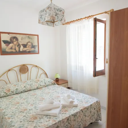 Two Room Apartment Near the Beach 2