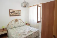 Two Room Apartment Near the Beach 2 - مطابخ