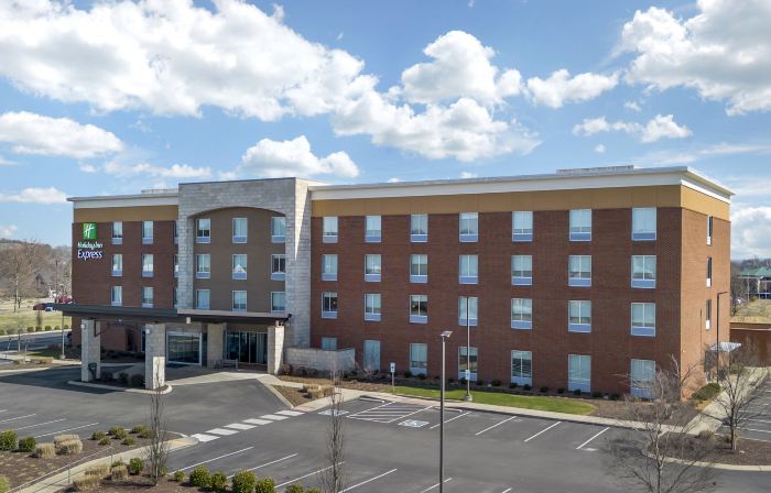 Holiday Inn Express SPRING HILL by IHG