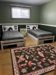 Family fun House - large fenced in backyard, Theater, Bean bag Lounge - 3 stjerner