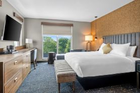 Beacon Suites Hotel