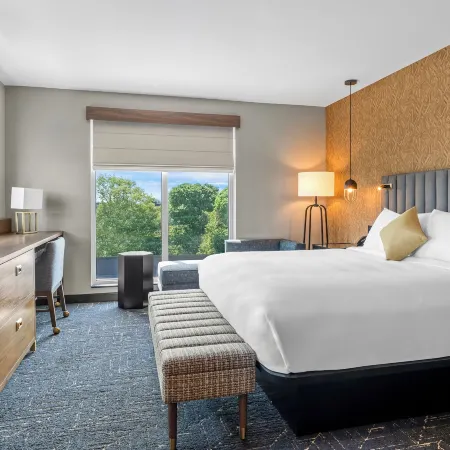Beacon Suites Hotel