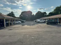 The Executive Inn - Motels