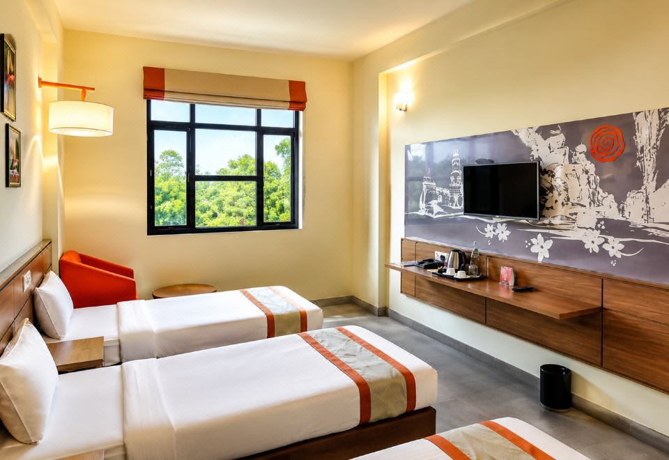 Max Hotels Jabalpur - Housity