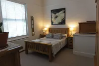 Lovely Spacious Apartment - Sleeps 5 - Wi-Fi
